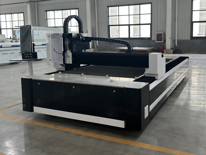 Hot selling Fiber Laser Cutting Machine For Stainless Steel